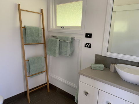 Stephanies Country Cottages - Accommodation Yamba 3