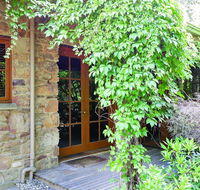 Stonehenge Retreat - Accommodation Yamba