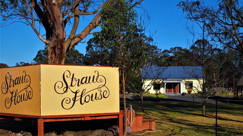 Straw House B And B - Accommodation Yamba 0