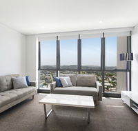 Stunning Views on the 41st Floor - Accommodation Yamba