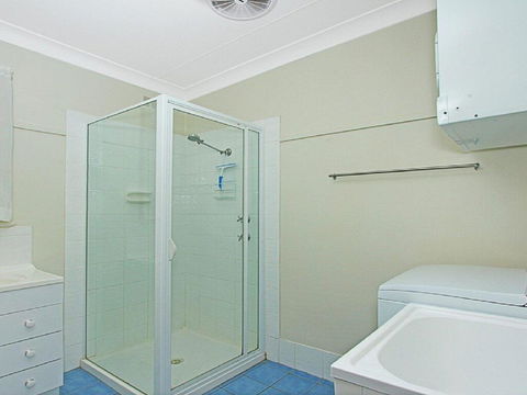 Summer Breeze - Clean And Simple, 200m To Beach - Accommodation Yamba 1