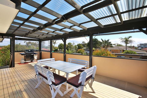 Summer Sands - Pet Friendly - Accommodation Yamba 0