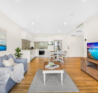 Sun Drenched Apartment in the Heart of Surfers - Accommodation Yamba
