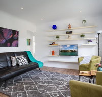 Sun-Drenched Apartment in a Peaceful Location - Accommodation Yamba