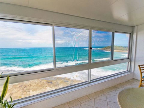 Suncrest 3 - Accommodation Yamba 0