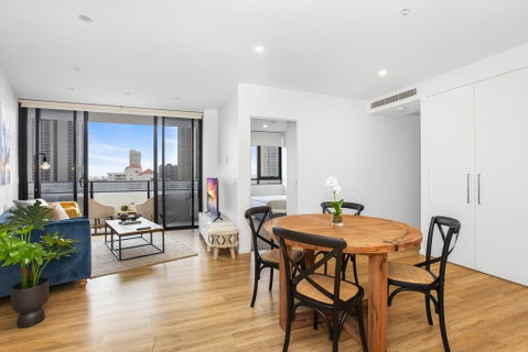 Sunny Modern Two-Bedroom Pad Steps From The Beach - Accommodation Yamba 1