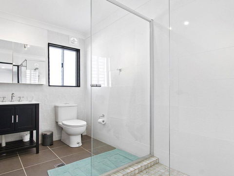 Sunset Beach - Situated Between Two Beaches And A Lake - Accommodation Yamba 3