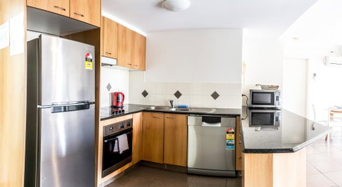 Sunset Island Resort - Accommodation Yamba 0