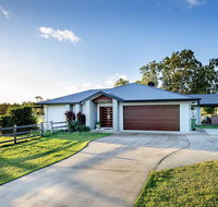 Sunset Retreat Airlie Beach Rural Getaway - Accommodation Yamba