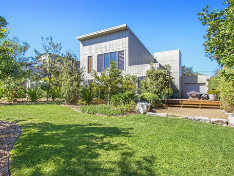 Sunshine Beach House-25 Metre Walk To The Beach - Accommodation Yamba 0