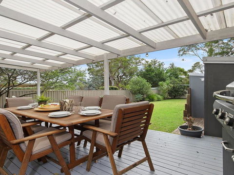 Sunshine Dazed - Walk To Shops And Cafes - Accommodation Yamba 0
