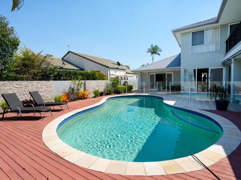 Super Sized Family Retreat With A Pool - Accommodation Yamba 0