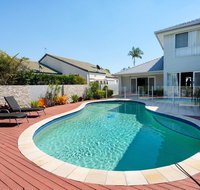 Super Sized Family Retreat With a Pool - Accommodation Yamba