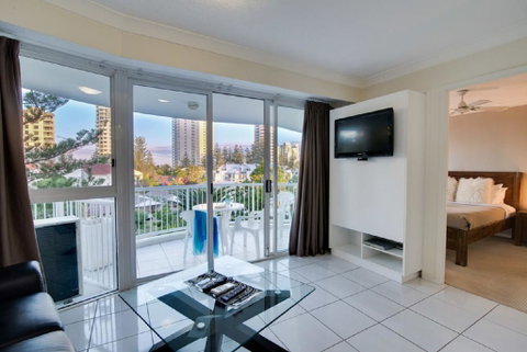 Surf Parade Resort - Accommodation Yamba 2