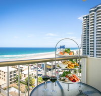 Surfers Beachside Holiday Apartments - Accommodation Yamba