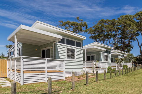 Surfside Cudmirrah Beach - Accommodation Yamba 1