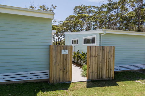 Surfside Cudmirrah Beach - Accommodation Yamba 3
