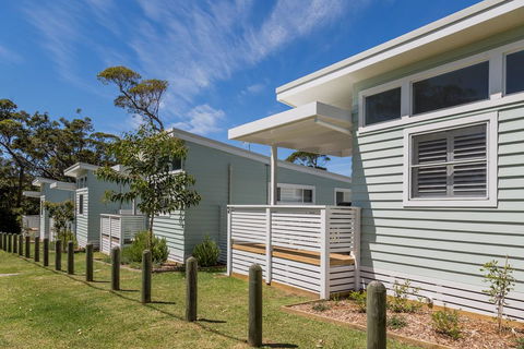 Surfside Cudmirrah Beach - Accommodation Yamba 2