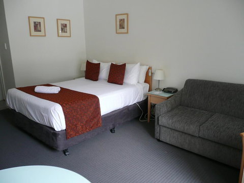 Taft Motor Inn - Accommodation Yamba 1