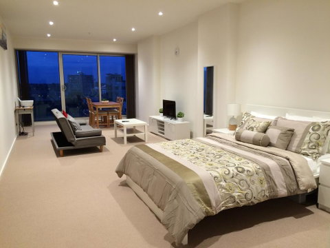 Tasha's Apartments On Morphett - Accommodation Yamba 0