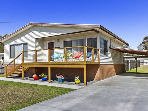 The Batch - Funky And Fun - Accommodation Yamba 0