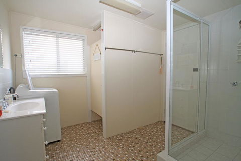 The Beach House In Berrara - Accommodation Yamba 3