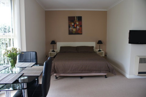 Shearwater Cottages - Accommodation Yamba 6