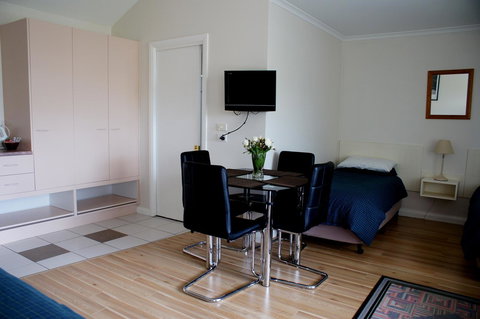 Shearwater Cottages - Accommodation Yamba 8