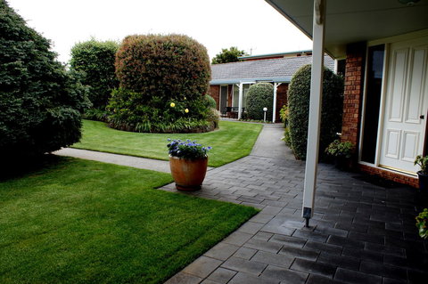 Shearwater Cottages - Accommodation Yamba 0