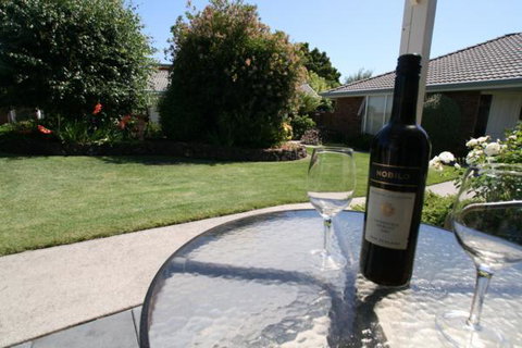 Shearwater Cottages - Accommodation Yamba 17