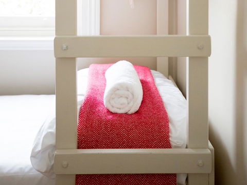 Montacute Boutique Bunkhouse - Accommodation Yamba 13