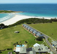Diamond Island Resort  Bicheno Penguin Show - Accommodation Yamba
