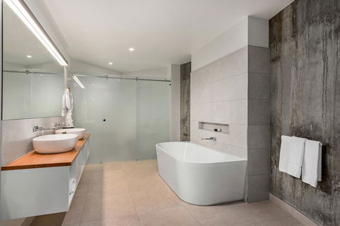 Peppers Silo - Accommodation Yamba 13