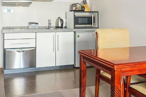 Battery Point Apartment With Car Park - Accommodation Yamba 18