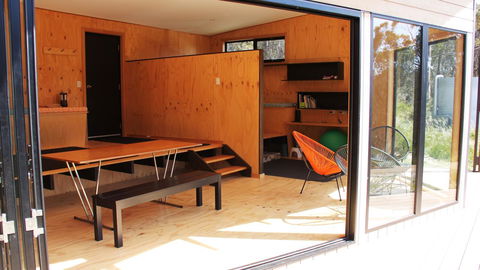 BAY OF FIRES ECO HUT Off Grid Experience At Binalong Bay - Accommodation Yamba 2