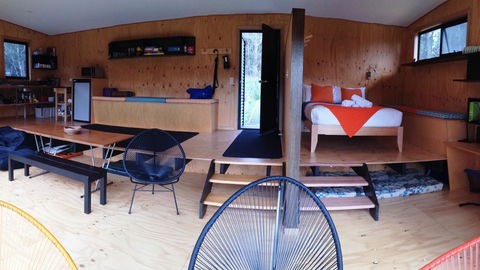BAY OF FIRES ECO HUT Off Grid Experience At Binalong Bay - Accommodation Yamba 8