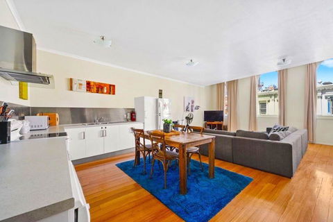 Launceston CBD Abode - Accommodation Yamba 8