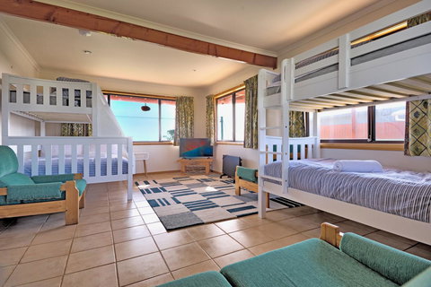 Zenith - Accommodation Yamba 14