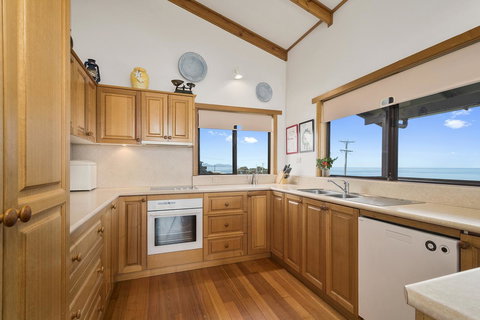 Zenith - Accommodation Yamba 8