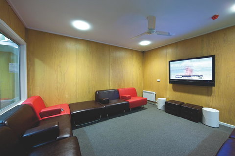 The Island Accommodation - Accommodation Yamba 18