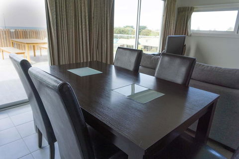 The Apollo - Accommodation Yamba 8