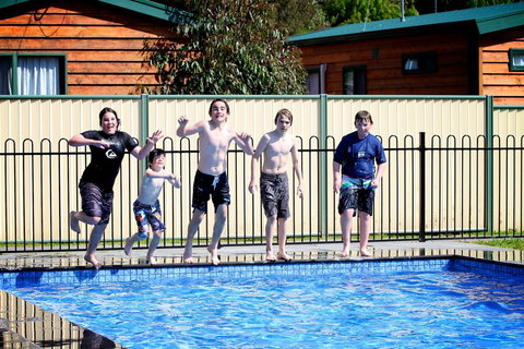 Tasman Holiday Parks - Geelong - Accommodation Yamba 2