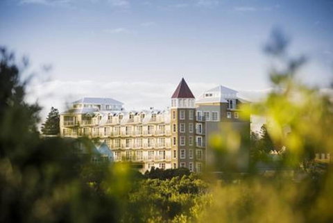 Deep Blue Hotel & Hot Springs - Accommodation Yamba 0