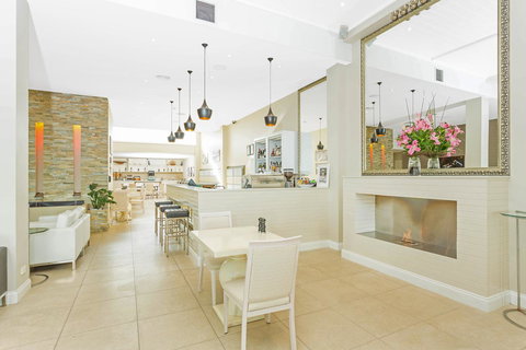 Deep Blue Hotel & Hot Springs - Accommodation Yamba 22