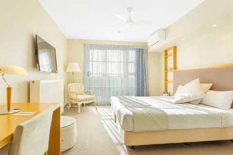 Deep Blue Hotel & Hot Springs - Accommodation Yamba 14