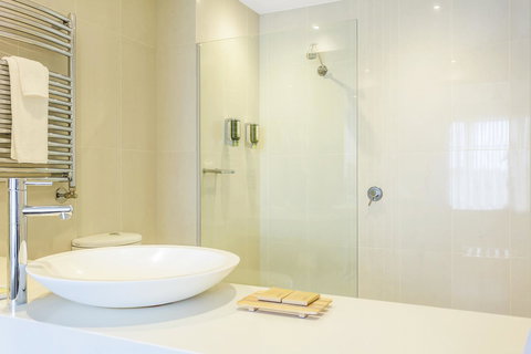 Deep Blue Hotel & Hot Springs - Accommodation Yamba 10
