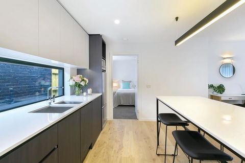 Lakes Edge Apartments - Accommodation Yamba 3
