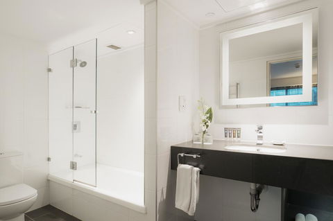 Novotel Melbourne On Collins - Accommodation Yamba 4