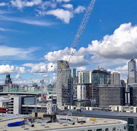 Pride Docklands Waterfront Apartment City View - Accommodation Yamba