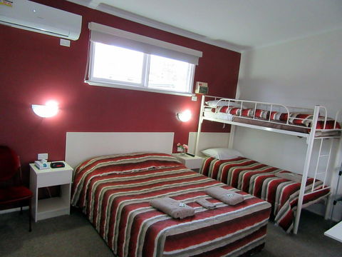 The Highlander Motel - 24HR Check In - Accommodation Yamba 16